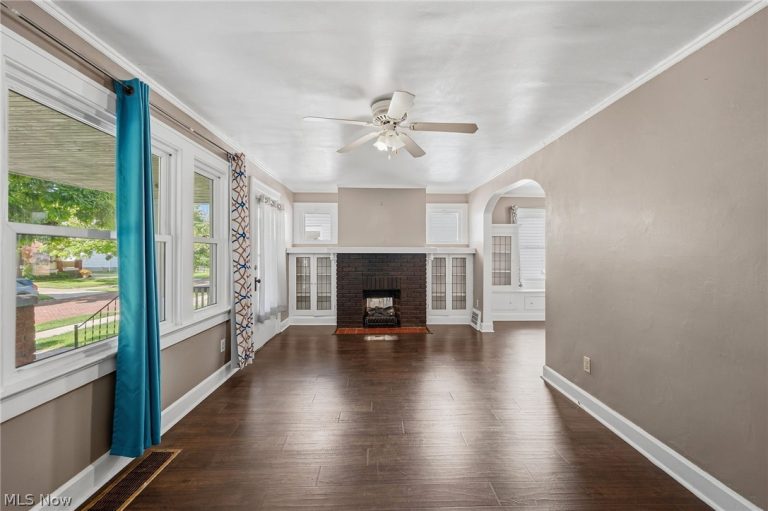 2400 Schell Avenue, Cleveland, OH - Photo 6