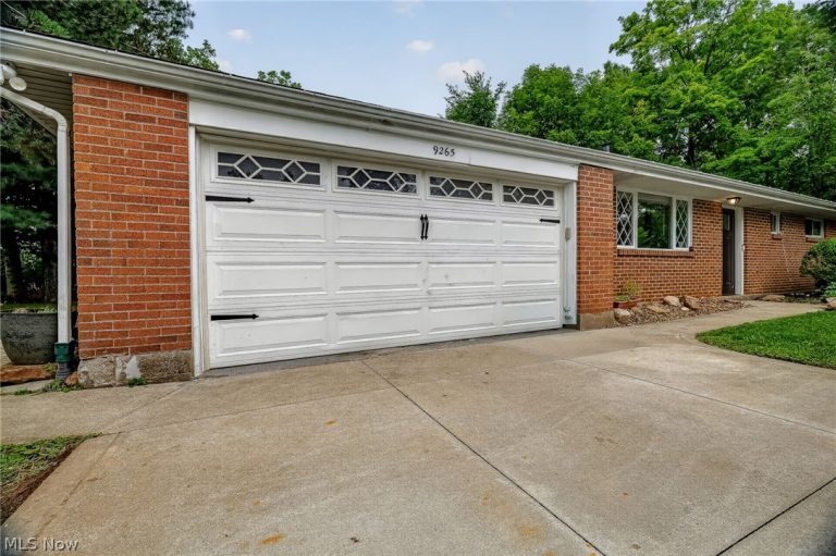 9265 Brookdale Lane, Macedonia, OH - Photo 3