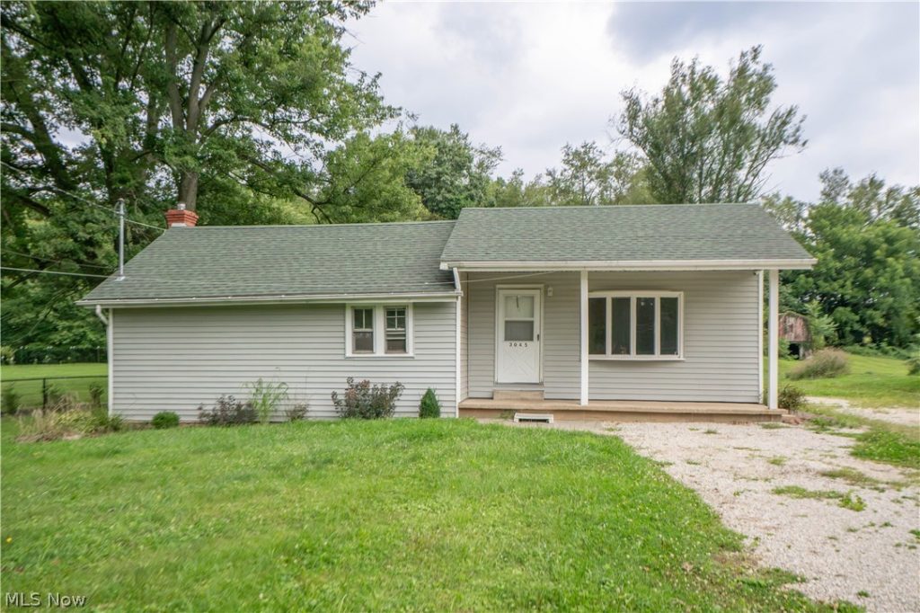 3045 Hayne Road, Akron, OH