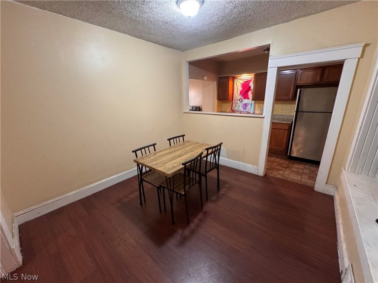 10907 Hull Avenue, Cleveland, OH - Photo 4