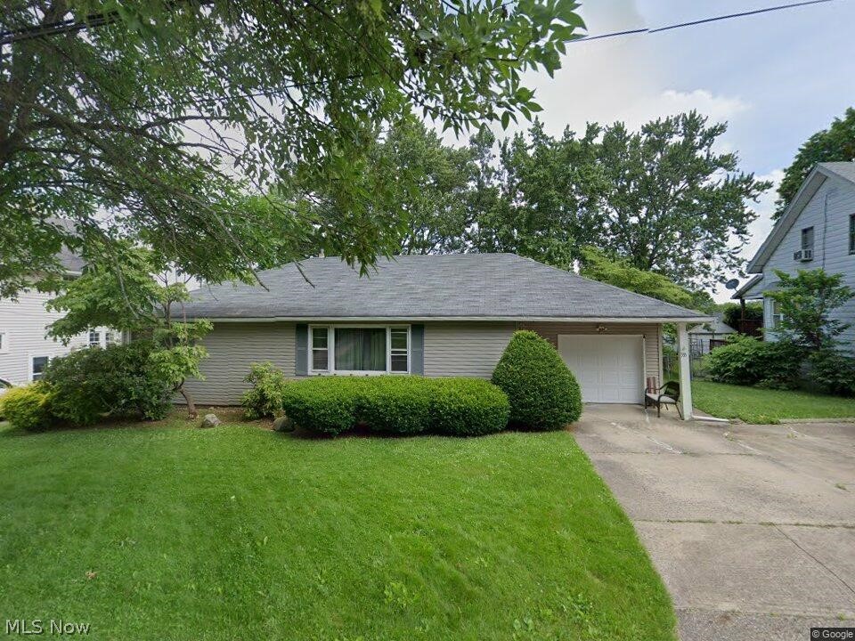 335 Huston Street, Barberton, OH