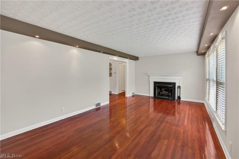 1274 Dorsh Road, South Euclid, OH - Photo 4