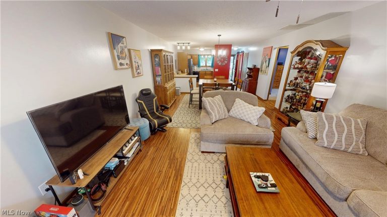 5713 Callaway Circle, Austintown, OH - Photo 4