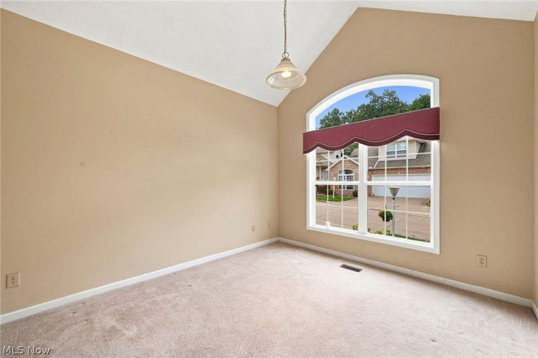 6797 Rolling Meadow Drive, Cleveland, OH - Photo 3