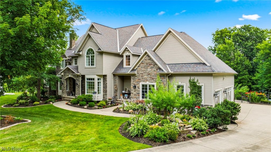 10704 Majesty Lane, Concord Twp, OH