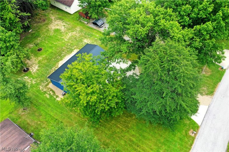 4903 Maple Street, Vienna, OH - Photo 5