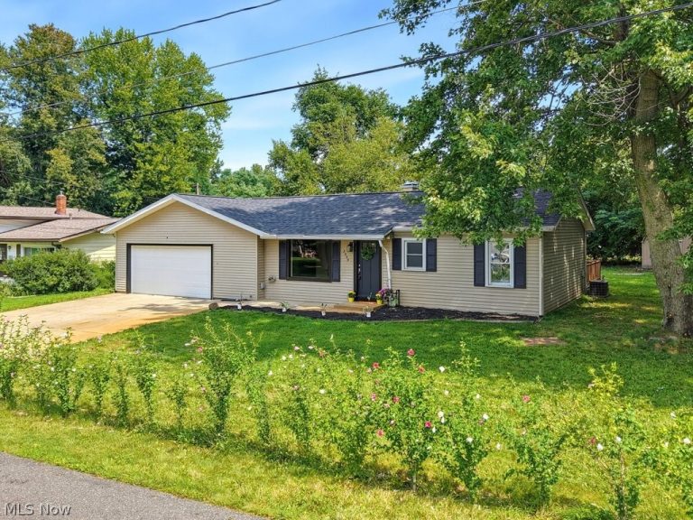 2953 Prior Road, Coventry, OH - Photo 3