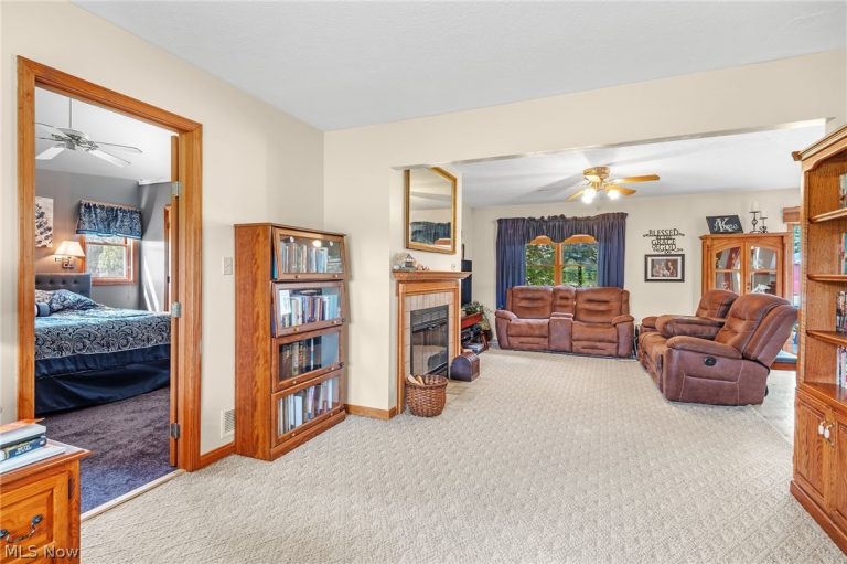 40450 Parsons Road, LaGrange, OH - Photo 8