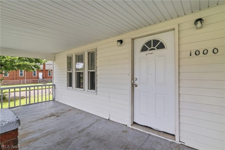 1000 Lovers Lane, Akron, OH - Photo 4