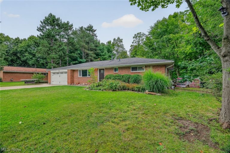 9265 Brookdale Lane, Macedonia, OH - Photo 4