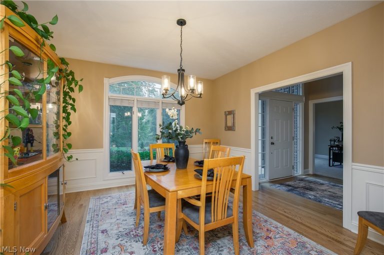 2665 Deer Ridge Run, Cuyahoga Falls, OH - Photo 6
