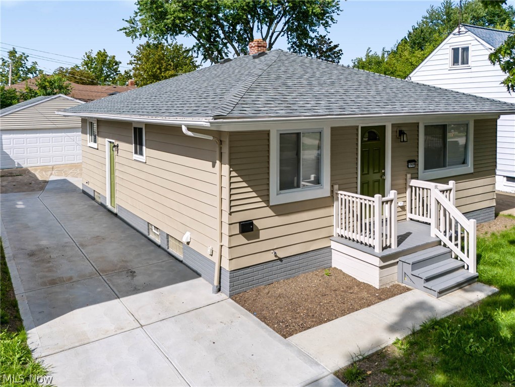 15909 Bryce Avenue, Cleveland, OH