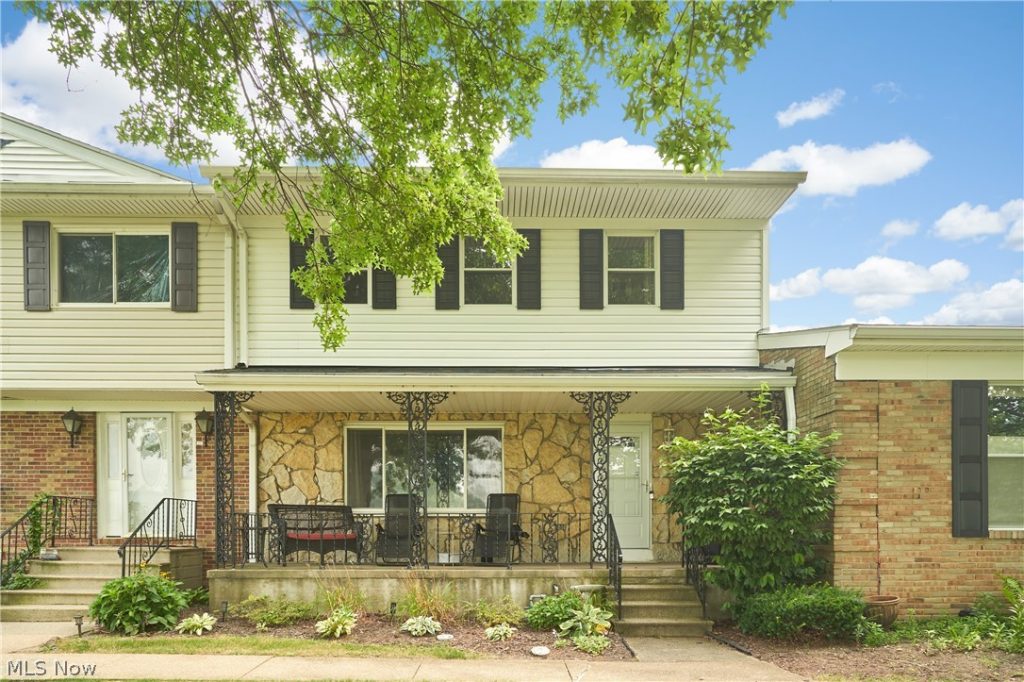 2086 Beechtree Drive ##54, Uniontown, OH