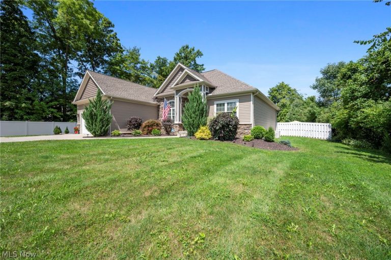 9475 Johnnycake Ridge Road, Mentor, OH - Photo 3