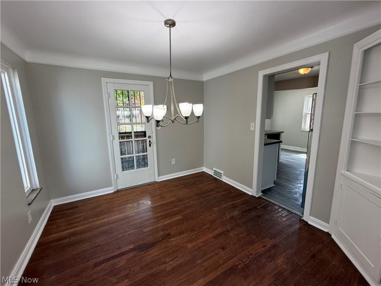 2257 Taylor Road, Cleveland Heights, OH - Photo 6