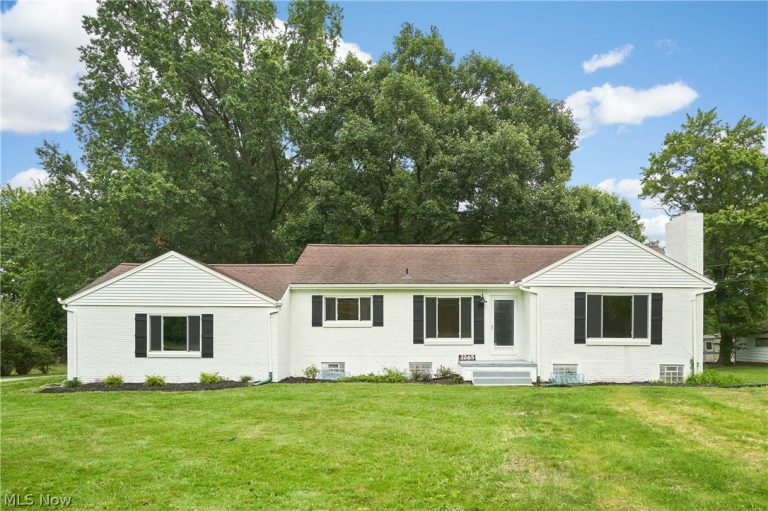 3265 Ridgewood Road, Fairlawn, OH, 44333