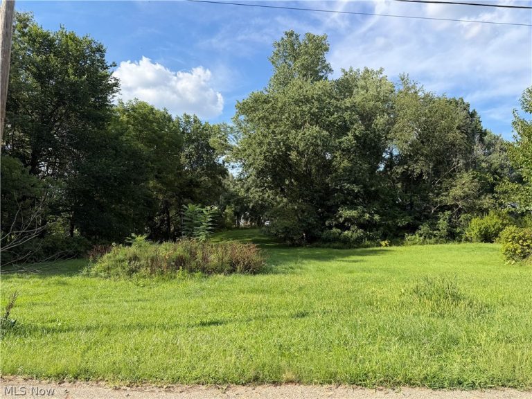 6th Street, Canton, OH, 44707