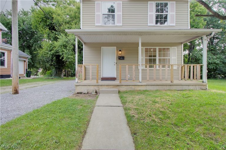 330 Liberty Avenue, Alliance, OH - Photo 4