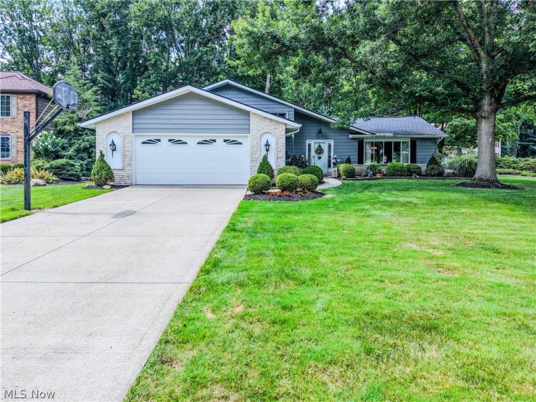 27563 Hemlock Drive, Westlake, OH - Photo 2