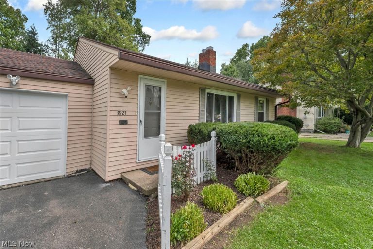 3923 Arden Boulevard, Boardman, OH - Photo 2