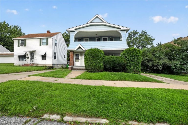 4916 90th Street, Garfield Heights, OH - Photo 3