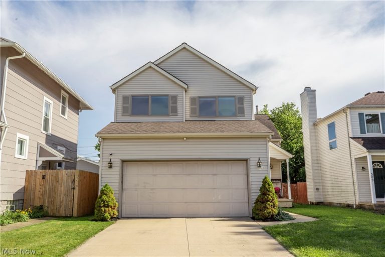 513 Ohio Street, Elyria, OH, 44035
