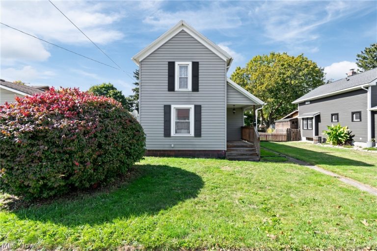 132 31st Street, Barberton, OH - Photo 2
