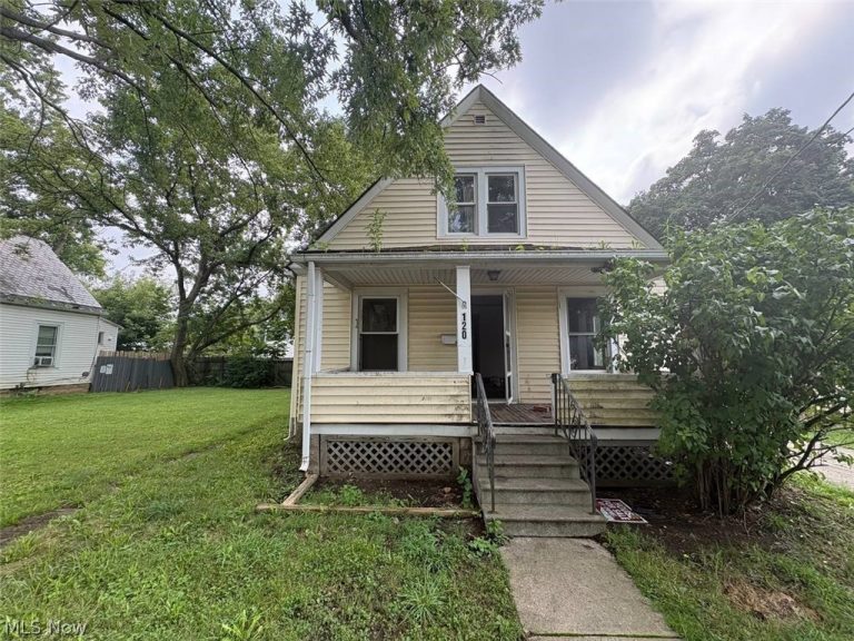 120 Taft Avenue, Elyria, OH - Photo 2
