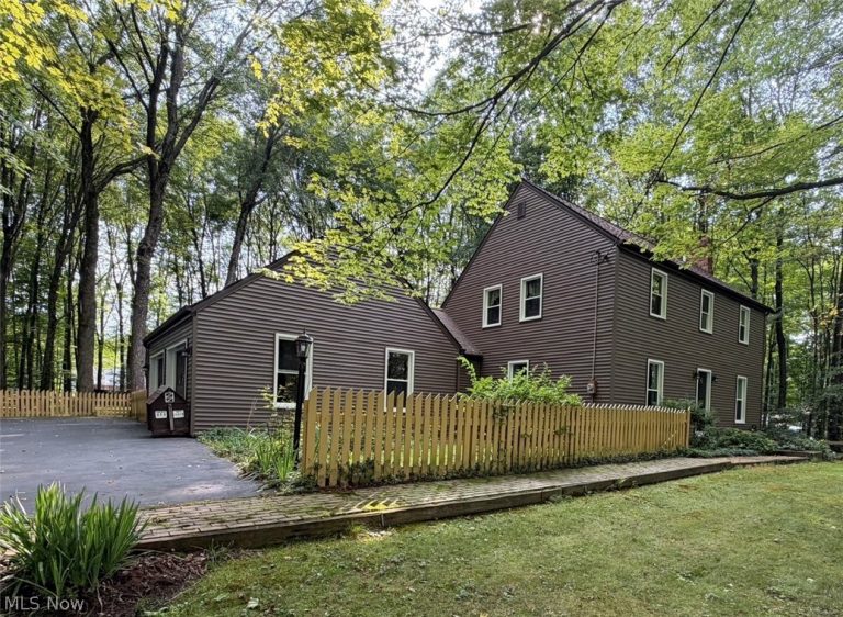 7342 Hubbard Bedford Road, Hubbard, OH - Photo 8