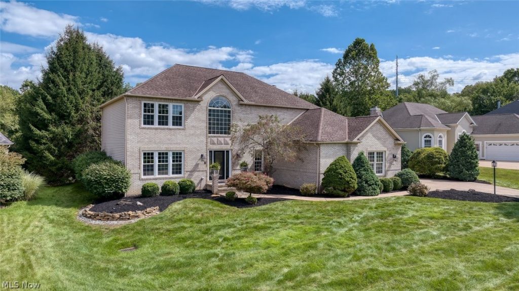 1413 Ashford Glen Lane, Northfield, OH