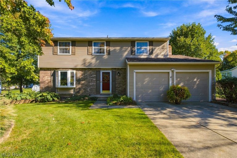 1005 Deepwood Drive, Macedonia, OH, 44056