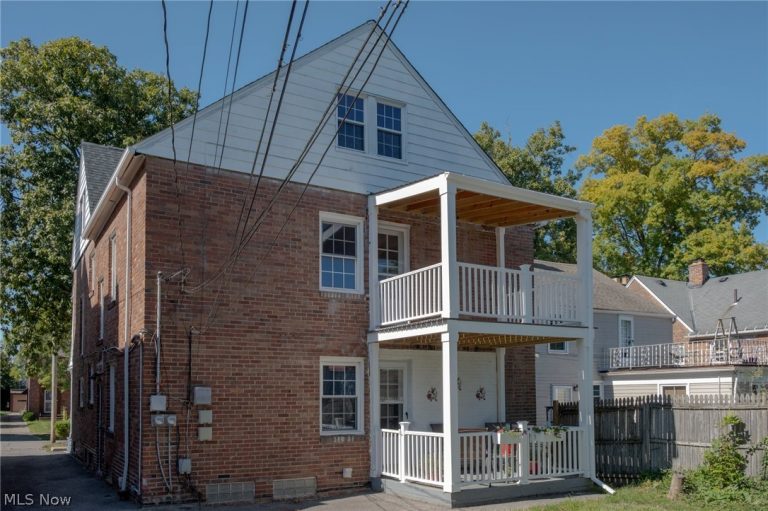 3703 Daleford Road, Shaker Heights, OH - Photo 2
