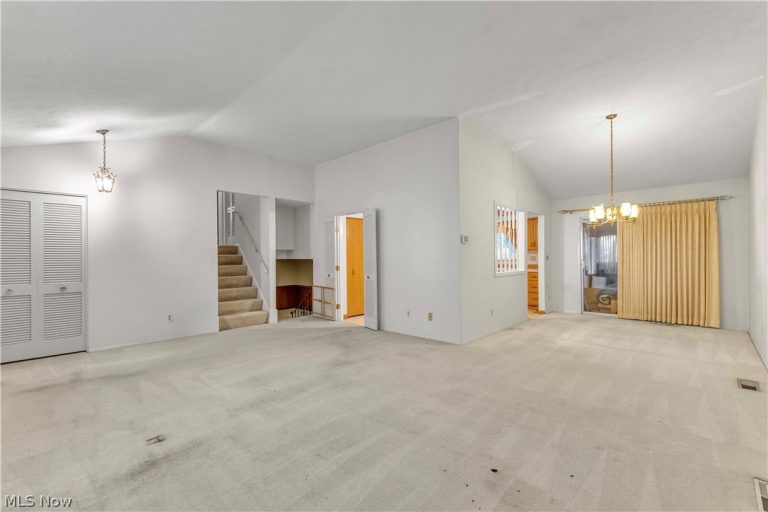 4321 Danberry Drive, North Olmsted, OH - Photo 4