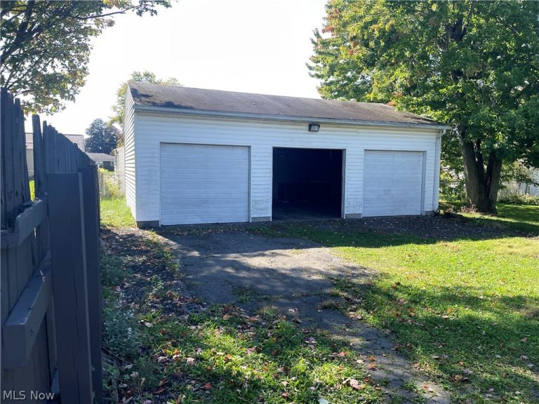 1617 Thalia Avenue, Youngstown, OH - Photo 4