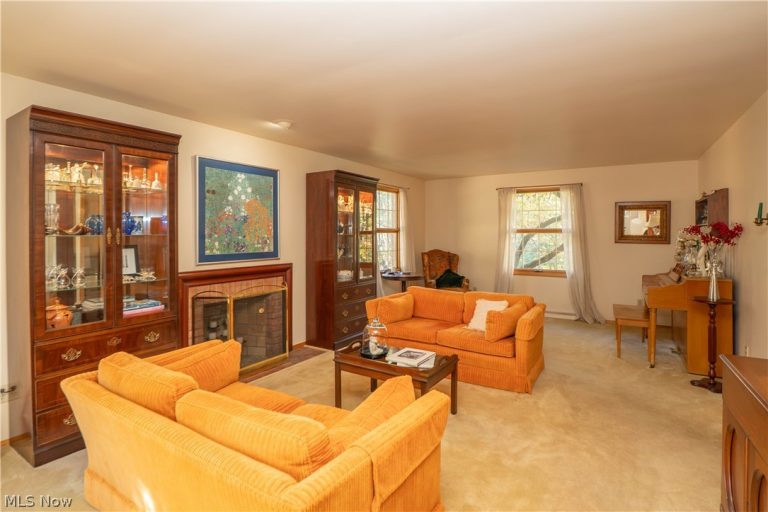 2221 Devonshire Drive, Canton, OH - Photo 8