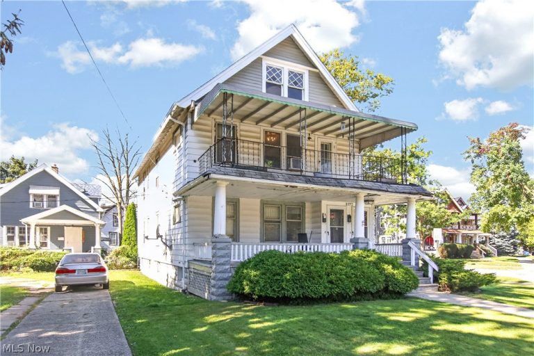 3372 Bosworth Road, Cleveland, OH - Photo 2