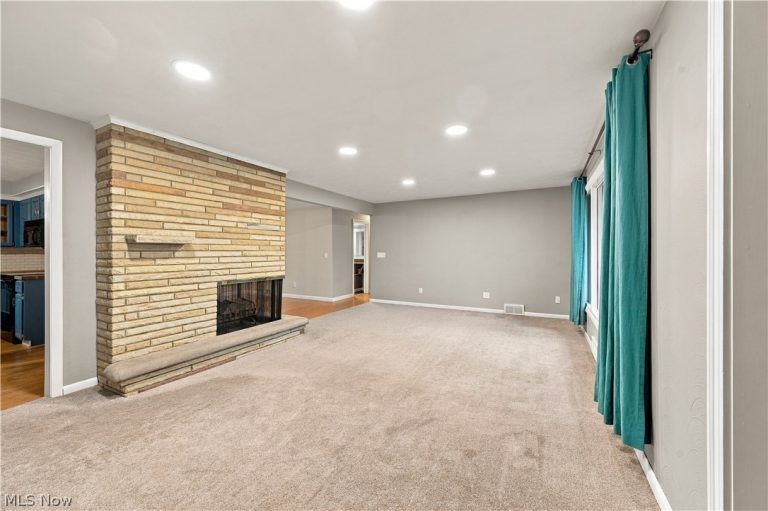 622 Summit Street, North Canton, OH - Photo 3