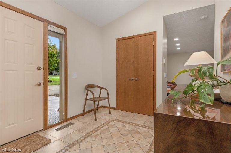 8784 Gatewood Drive, North Ridgeville, OH - Photo 3