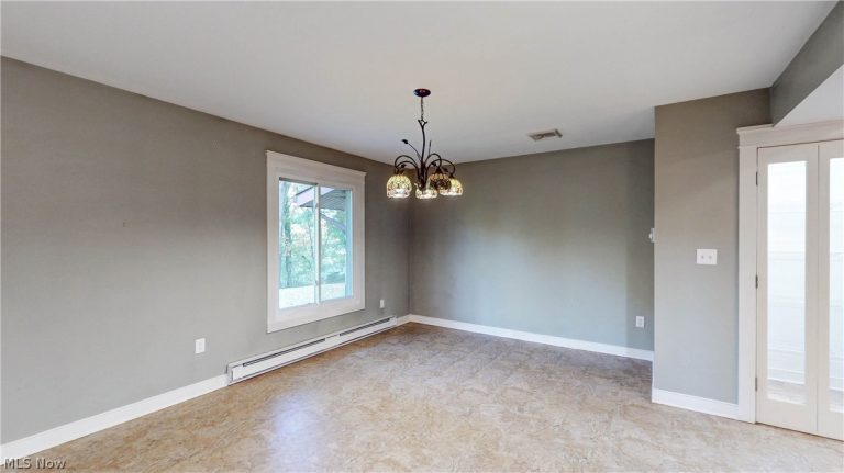 2878 Sunnybrook Road, Mogadore, OH - Photo 6