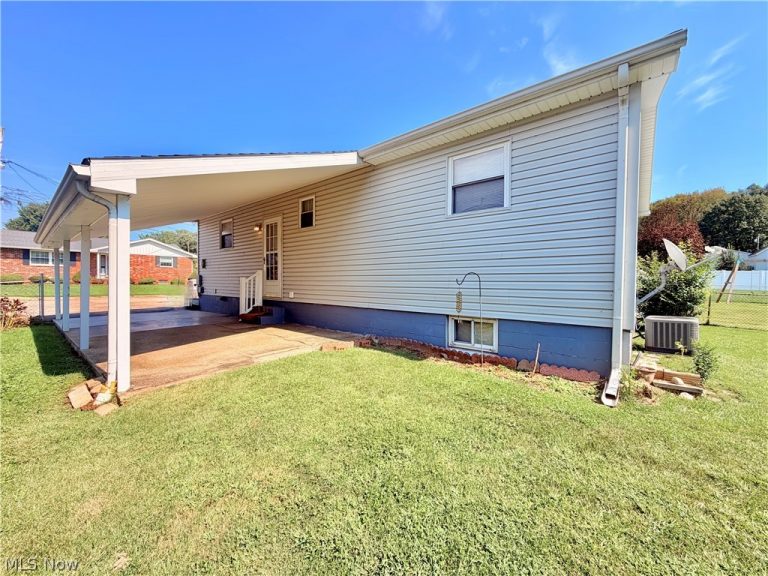 1314 20th Street, Vienna, WV - Photo 4