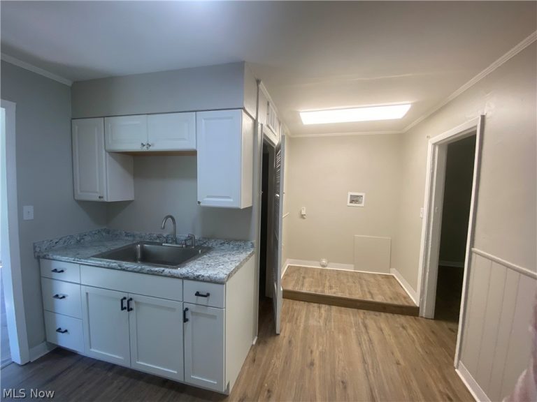 12202 Lena Avenue, Cleveland, OH - Photo 5