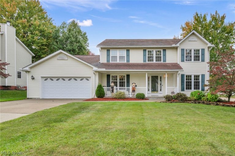 15249 Sassafras Drive, Strongsville, OH - Photo 2