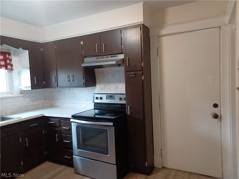 1712 Richmond Avenue, Youngstown, OH - Photo 5
