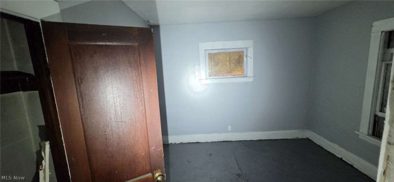 13614 Benwood Avenue, Cleveland, OH - Photo 8