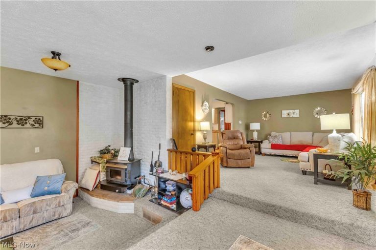 1732 Pleasant Valley Road, Girard, OH - Photo 5