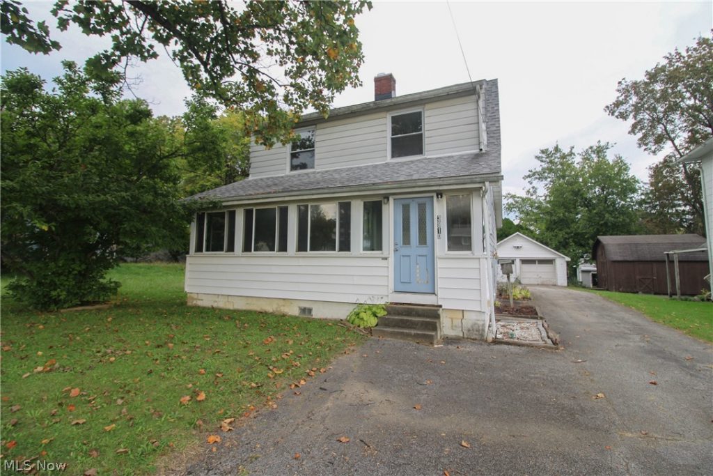 3910 Mahoning Avenue, Youngstown, OH