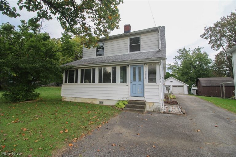 3910 Mahoning Avenue, Youngstown, OH, 44515