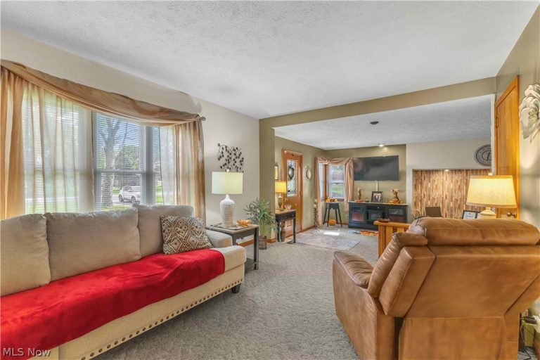 1732 Pleasant Valley Road, Girard, OH - Photo 8