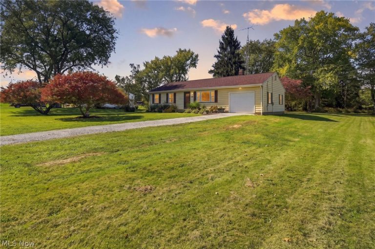 1595 Kenyon Avenue, Massillon, OH - Photo 3