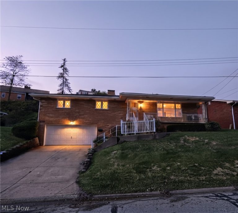 403 Garfield Avenue, Steubenville, OH - Photo 6
